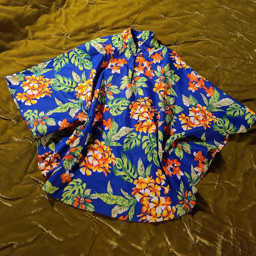 Hawaiian batwing floral blouse